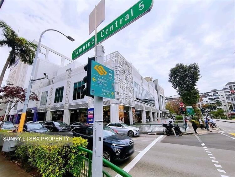 Tampines Central Prime Cafe next to MRT Heartland (D18), Retail #629727671
